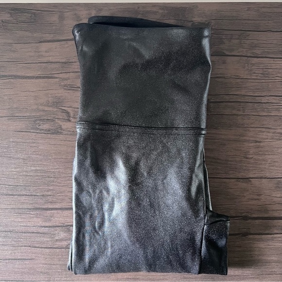 SPANXshape™ Faux Leather Leggings |Size Large| - Picture 4 of 7